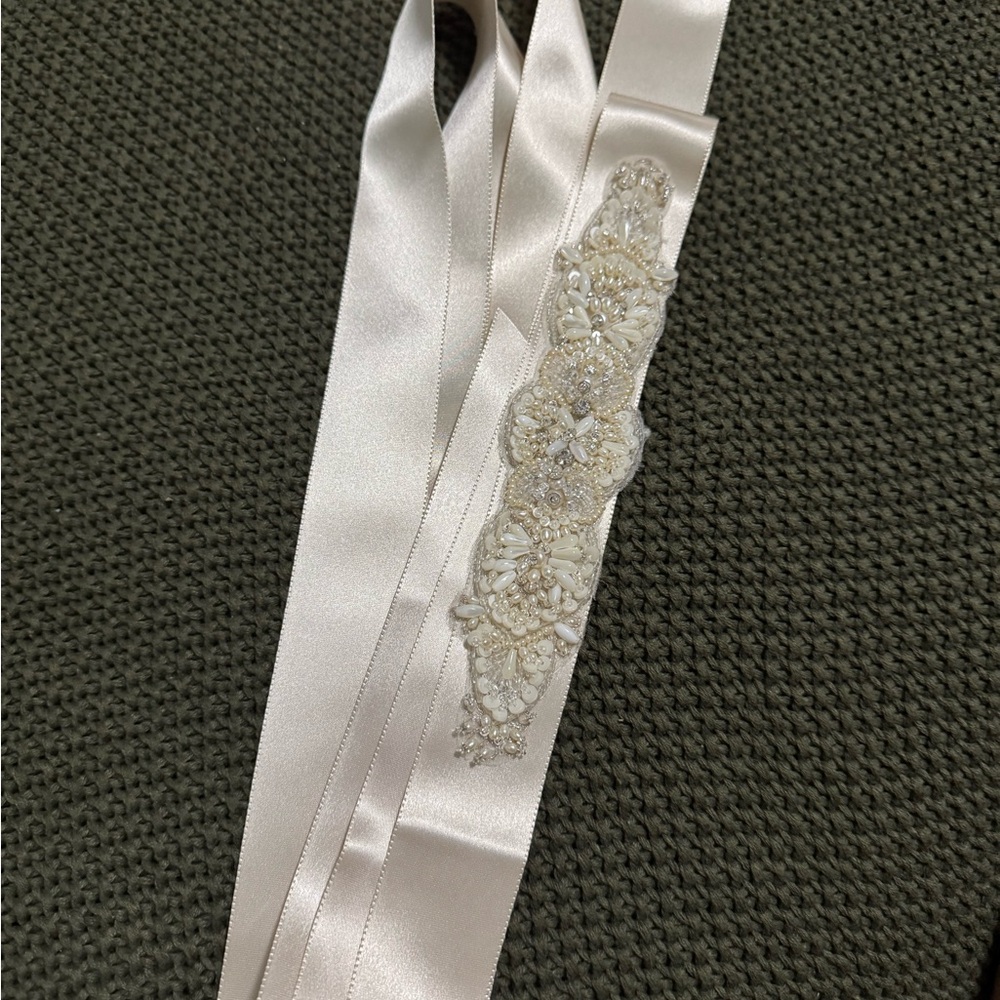 Elegant Cream Satin Sash with Lace Applique